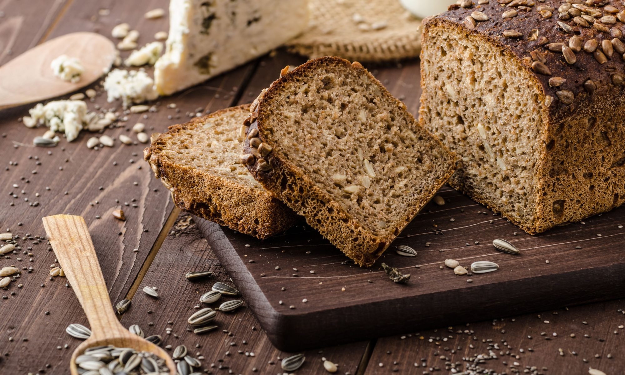 Пшенично-ржаной хлеб | Рецепт домашнего хлеба с фото | Домашний хлеб в духовке на азинский.рф